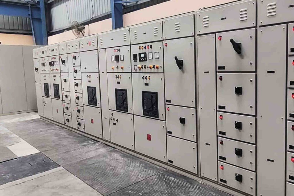 Main LT Panel